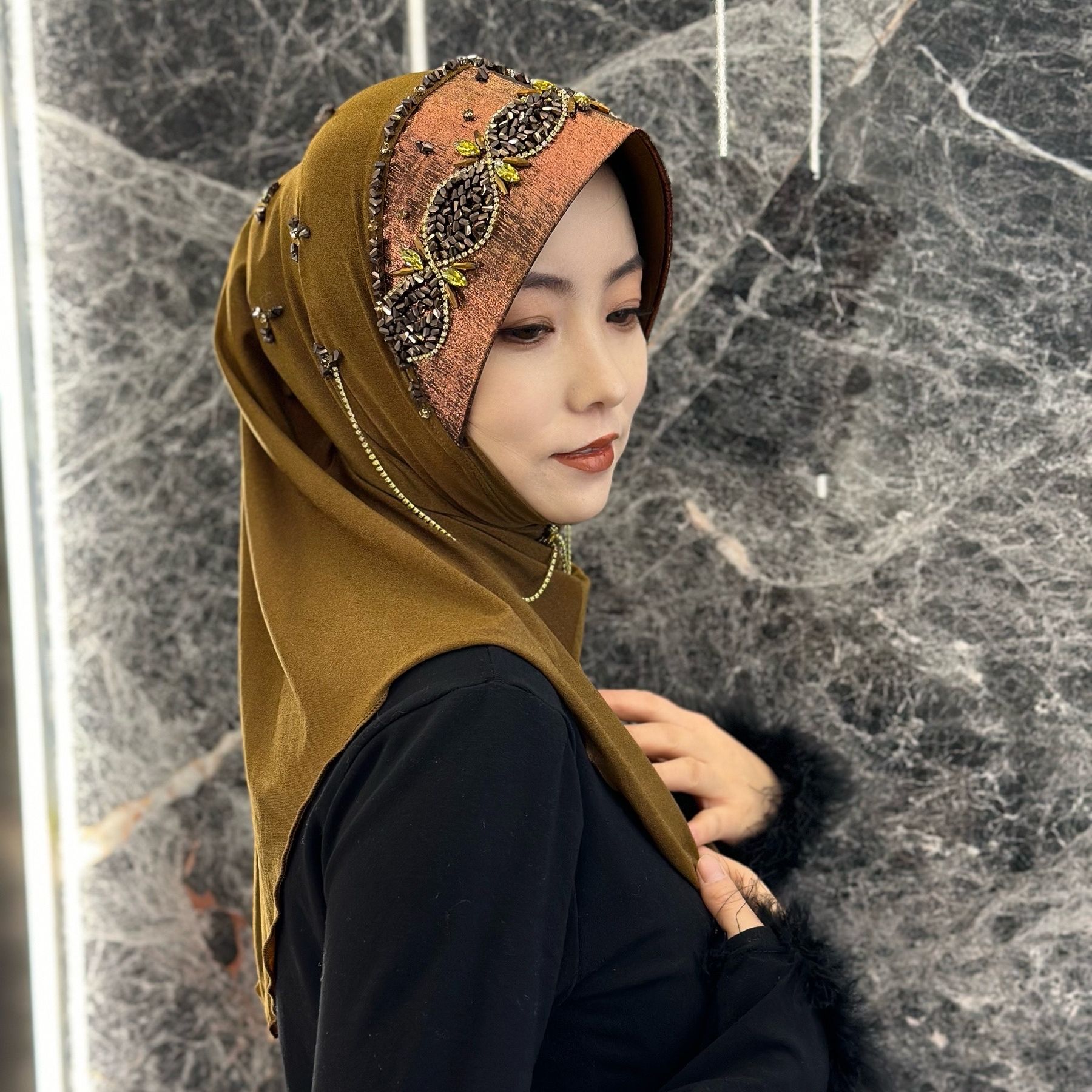 新款2024珍珠帽檐蝴蝶头巾秋冬套头天内发货帽沿纱巾休闲头套