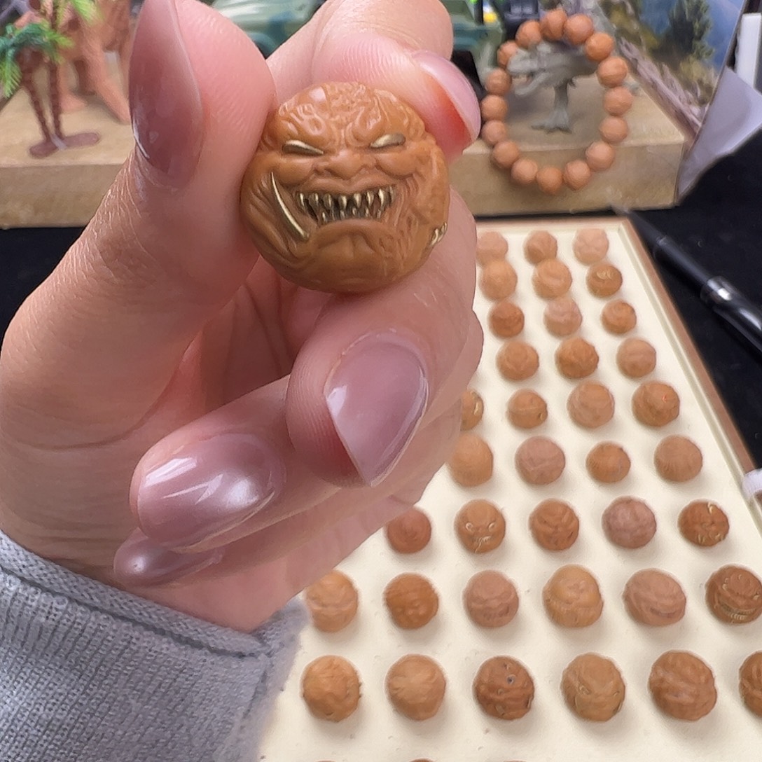 蓝***力吊坠猴头核桃15尺寸