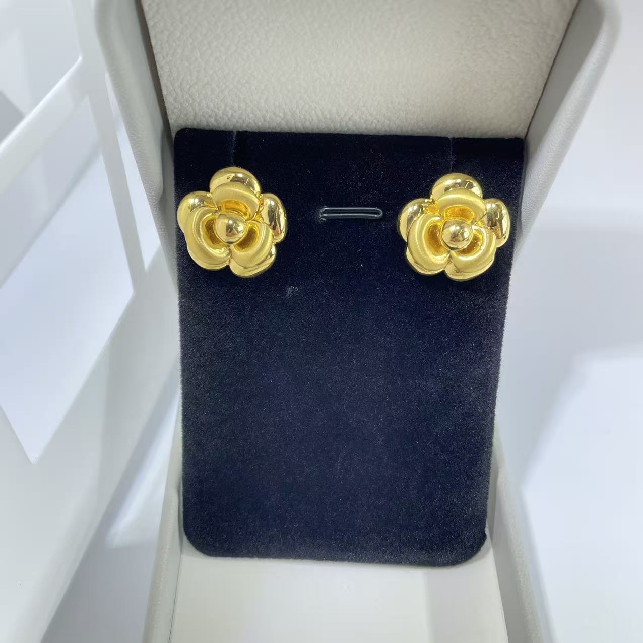 5D黄金足金999山茶花高级感直针耳钉 轻奢时尚 21001