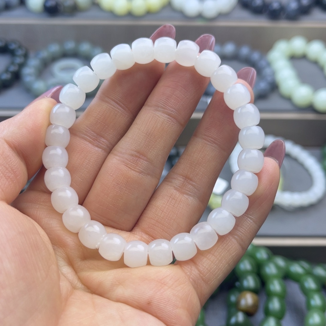 未镶嵌和田玉手链