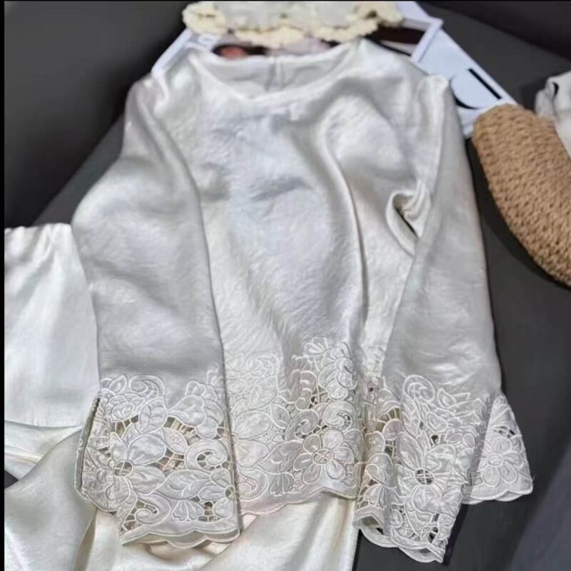 品优-【浮世花】轻奢高级感气质优雅女装上衣打底2025C18331-噜噜