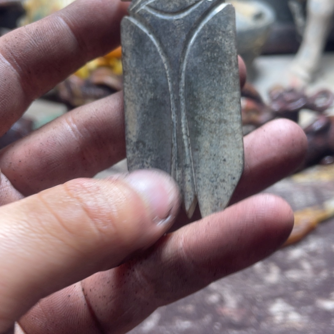 玛瑙/玉髓未镶嵌颈饰路**?