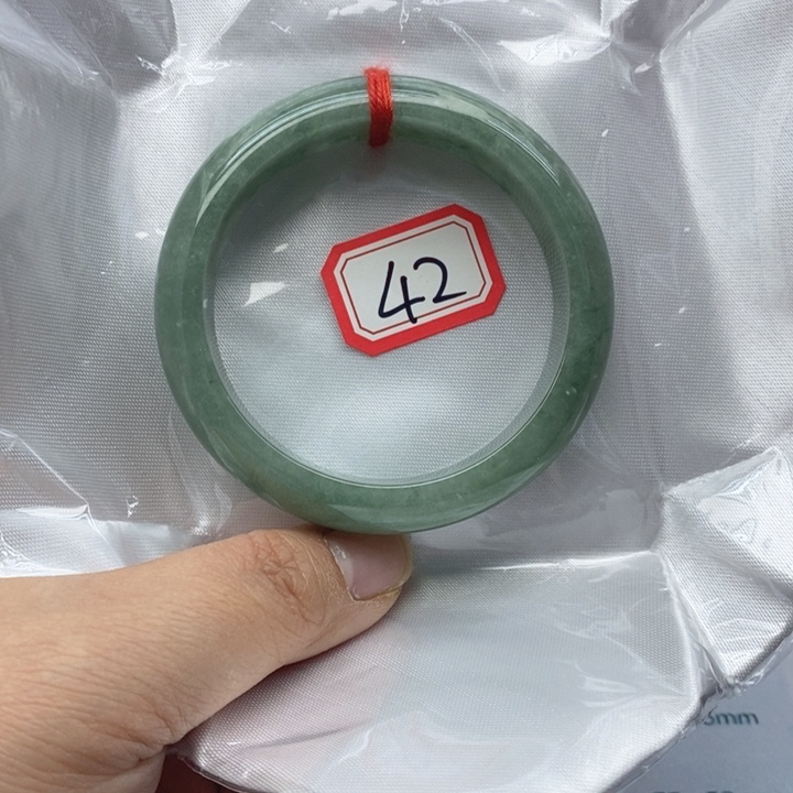 翡翠未镶嵌手镯翡翠