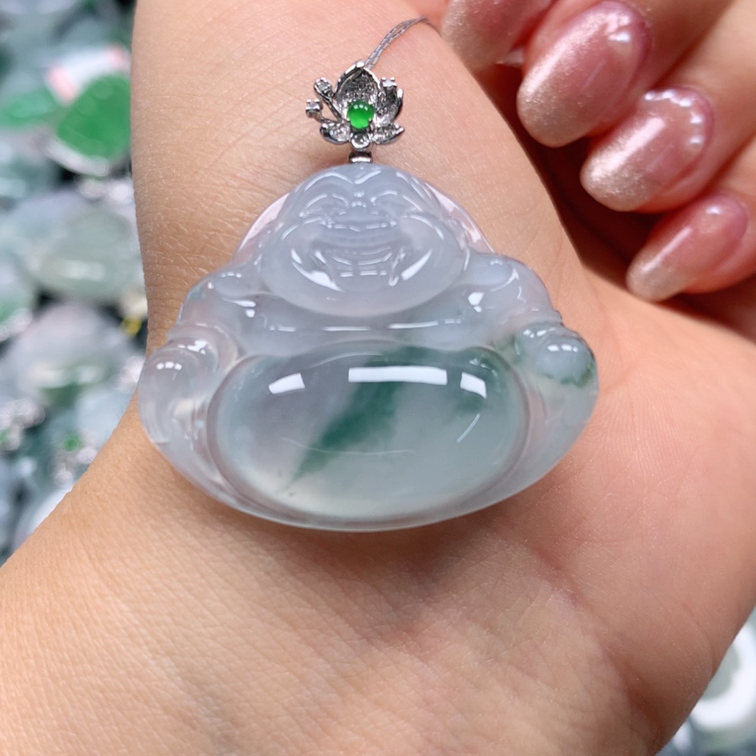 翡翠颈饰18K金镶嵌天然翡翠