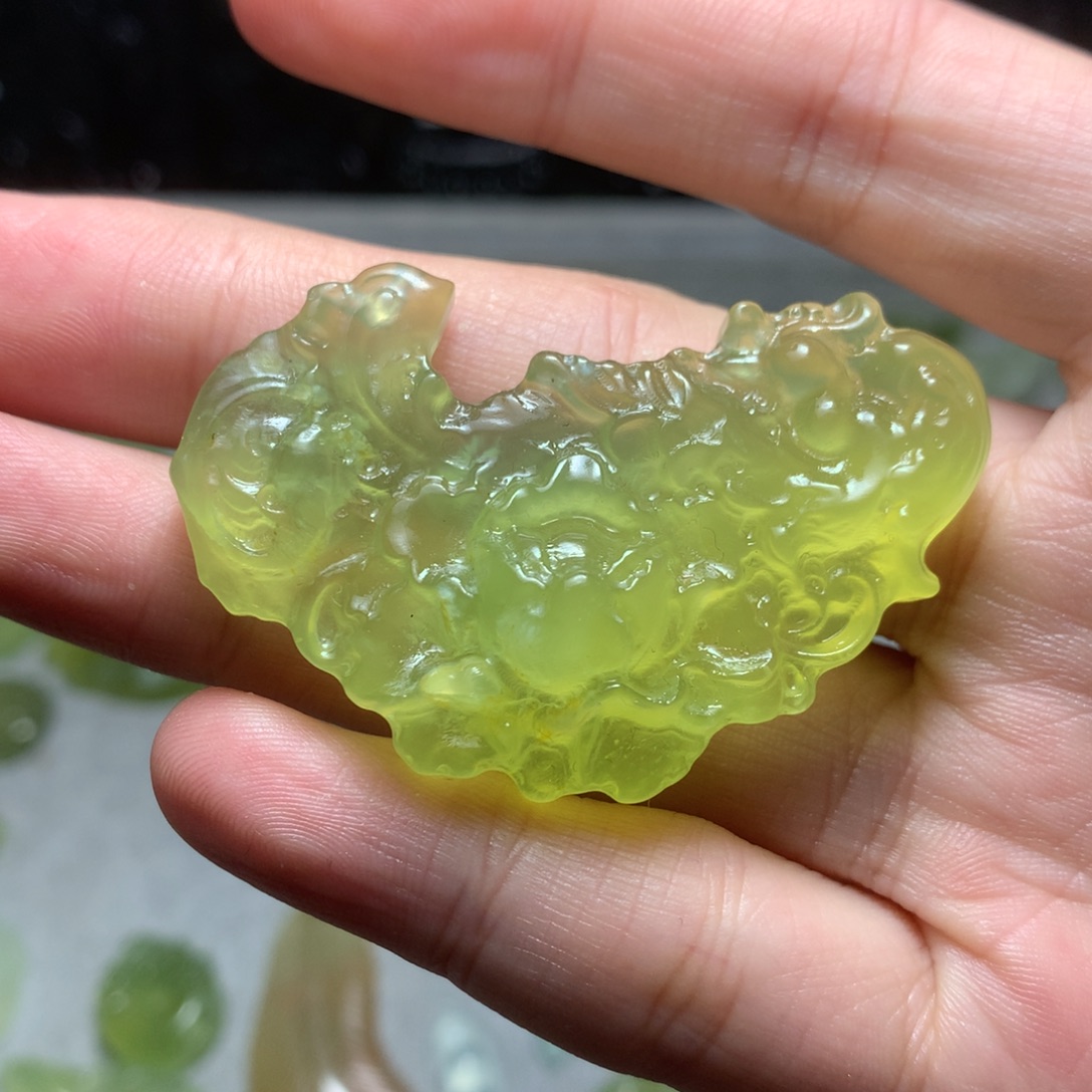 蛇纹石玉合金颈饰