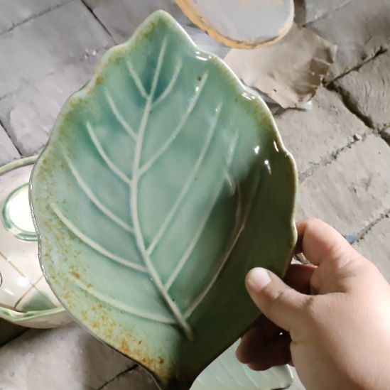 陶瓷树叶盘微瑕疵品完美者勿拍