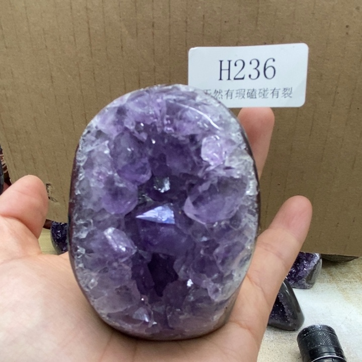 紫晶大型摆件（非配饰）未镶嵌