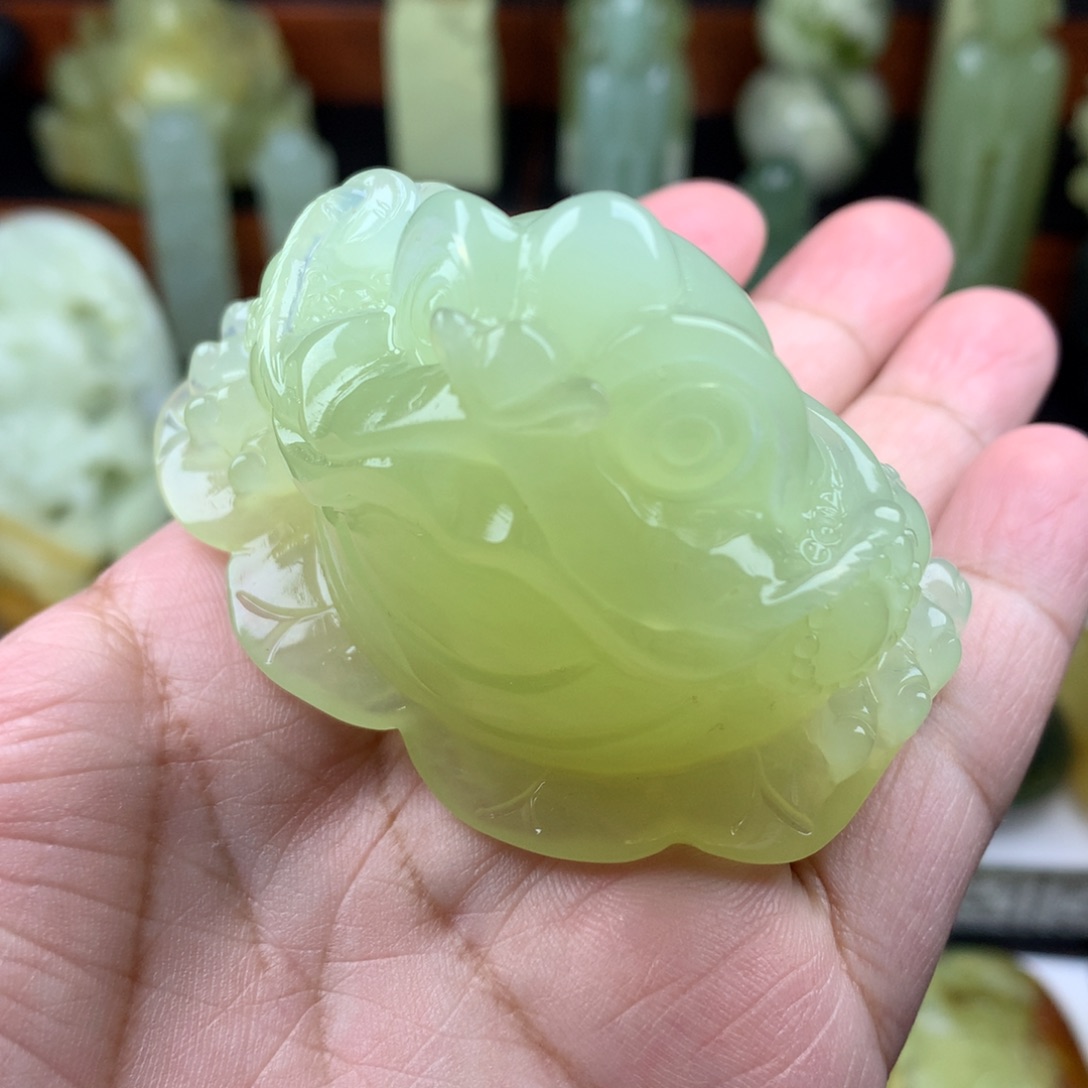 岫玉手把件未镶嵌