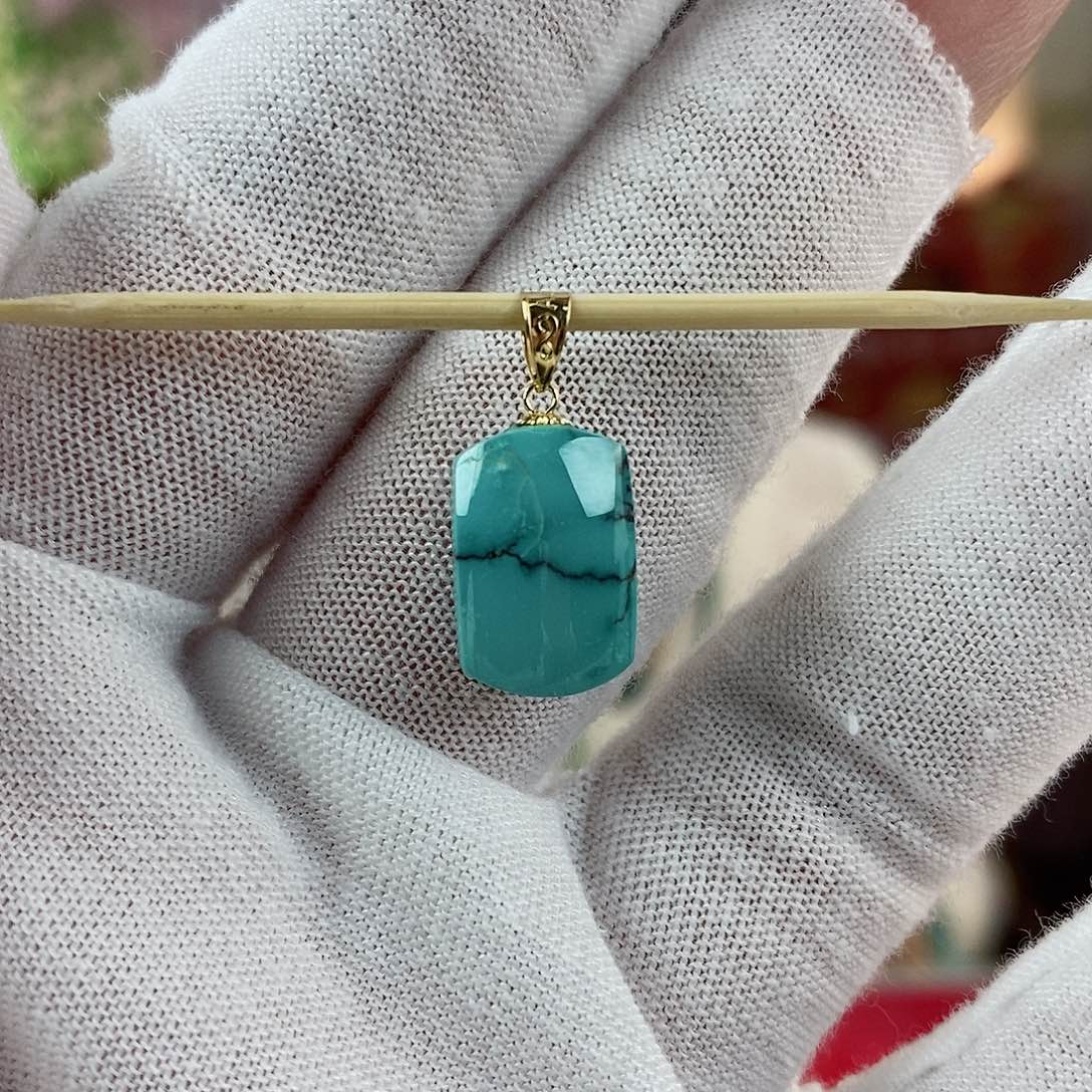 绿松石珠宝奇石18K金镶嵌