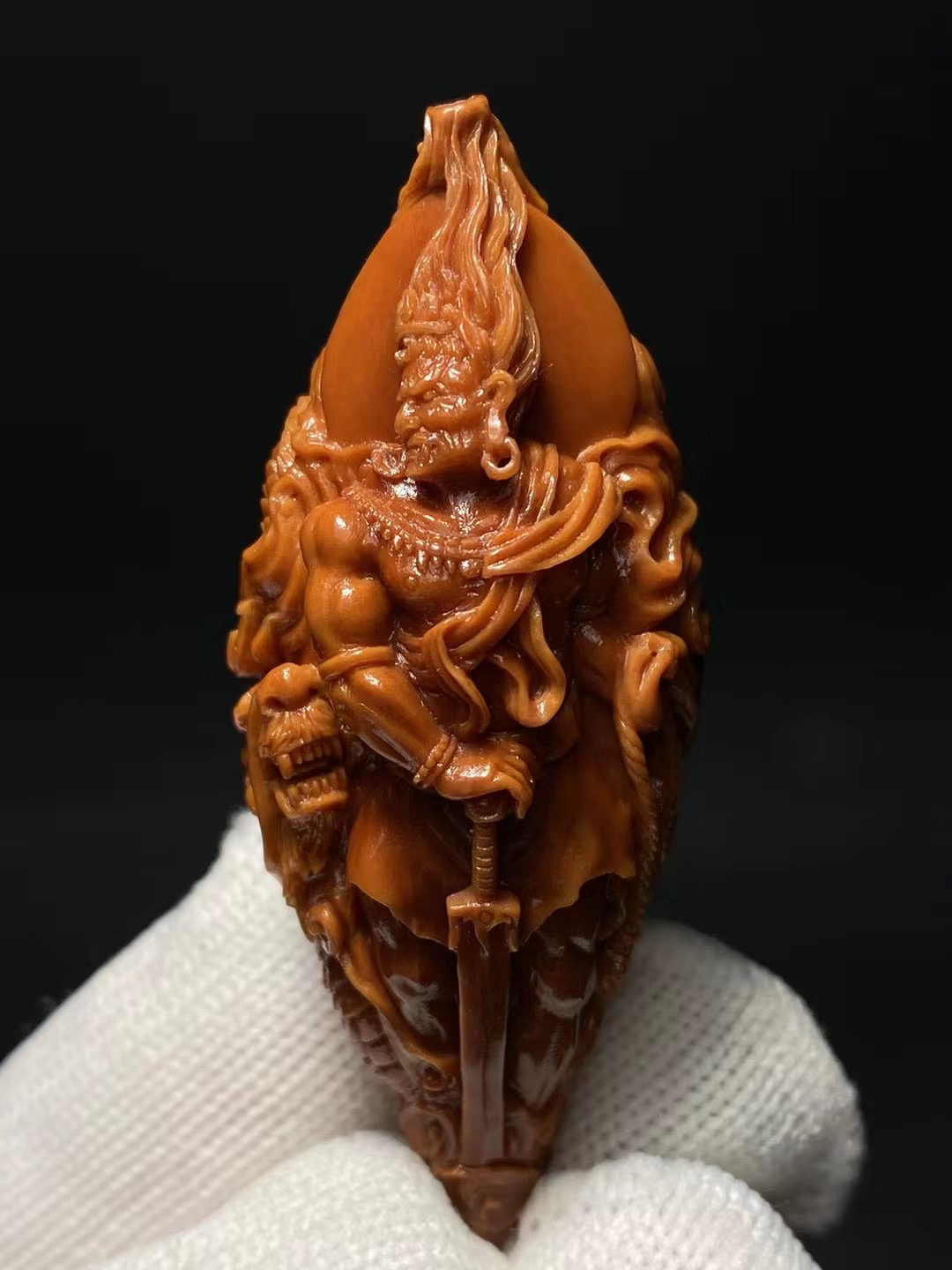 橄榄核纯手工雕刻橄榄核雕明王