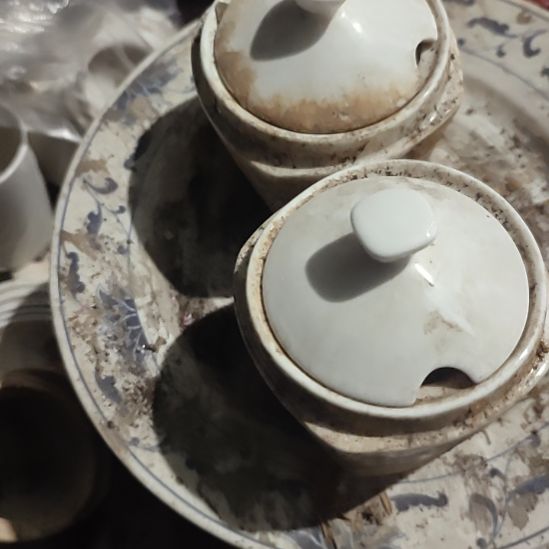 瓷发两个调料罐！！
