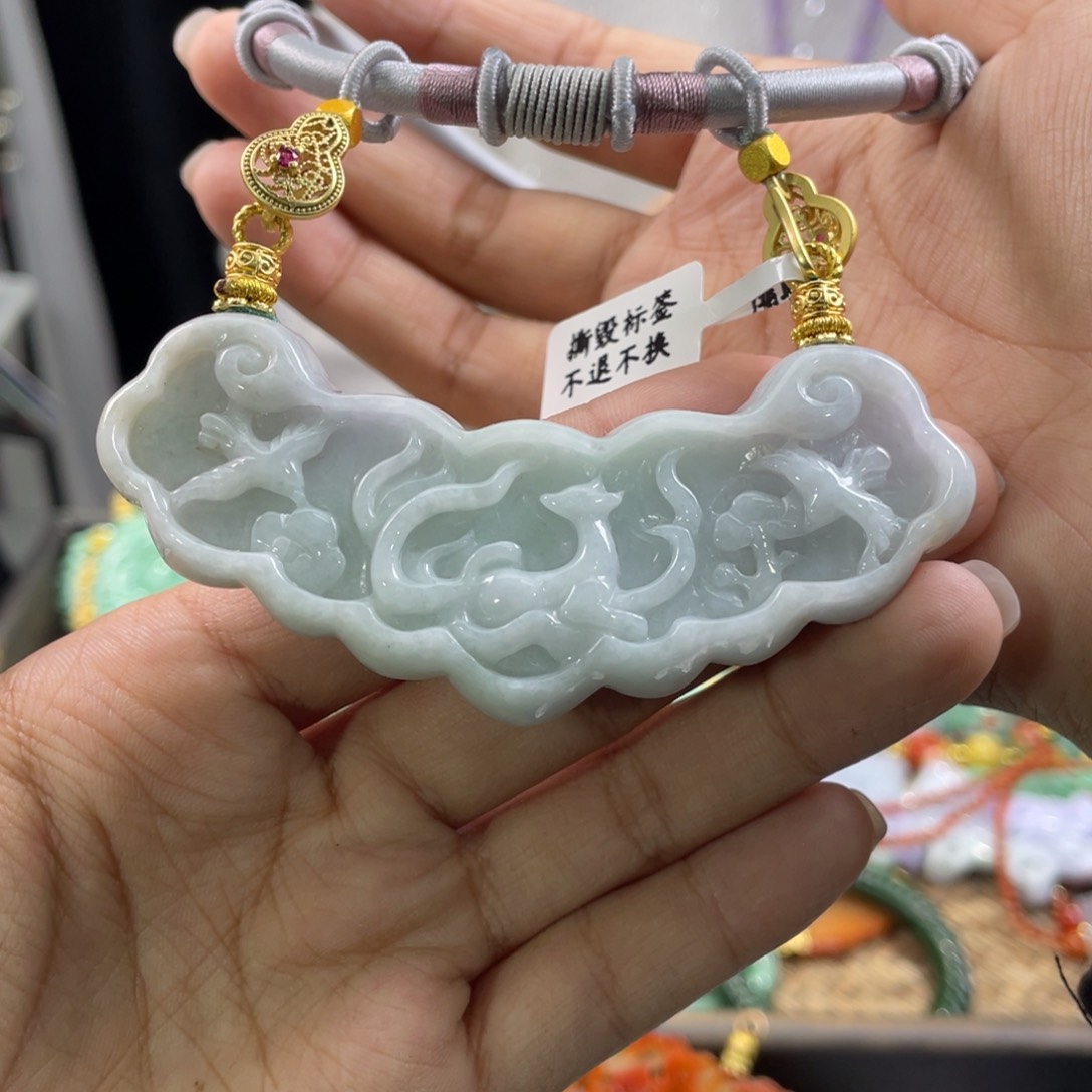 翡翠颈饰未镶嵌代编织