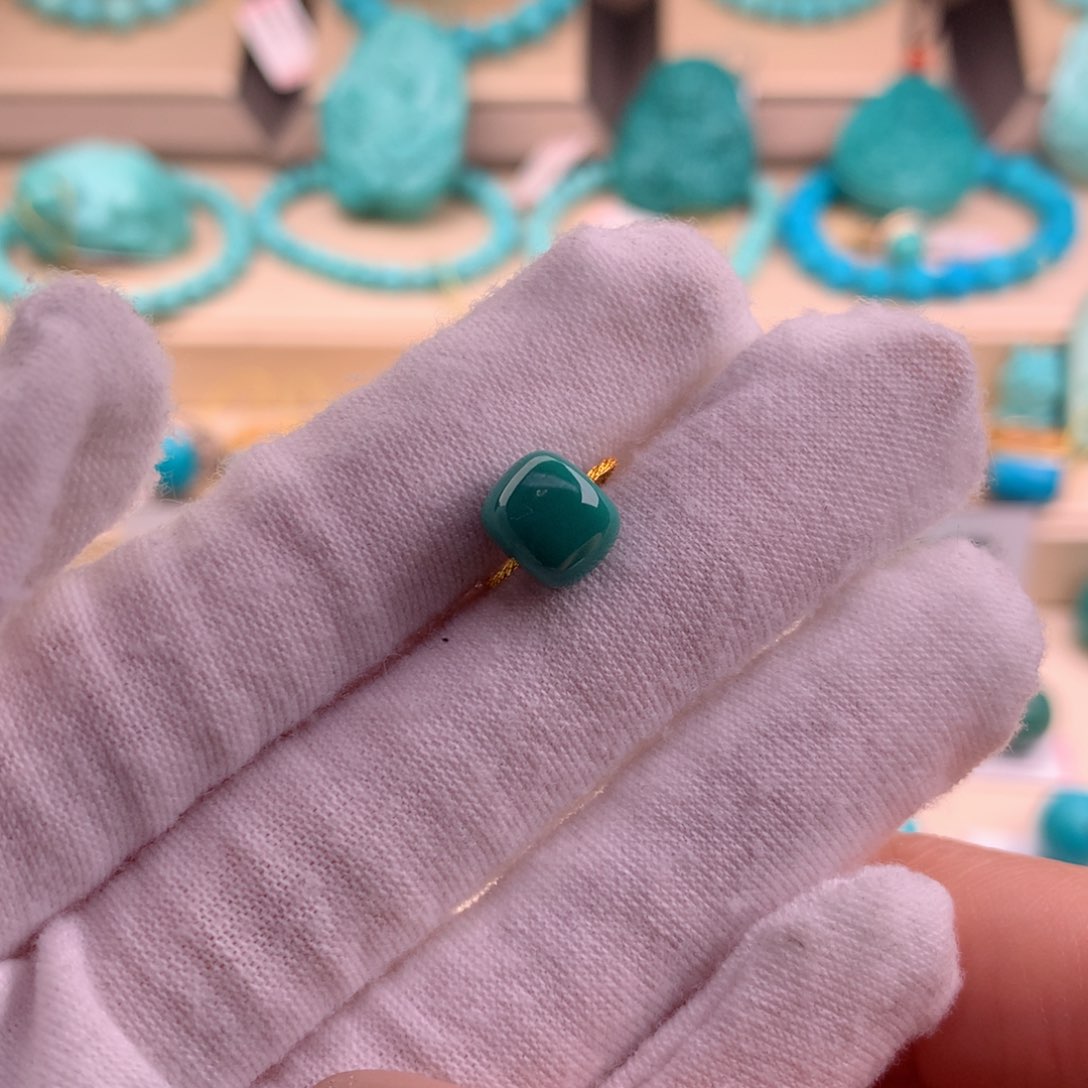 绿松石珠宝奇石未镶嵌8.5*7.3mm