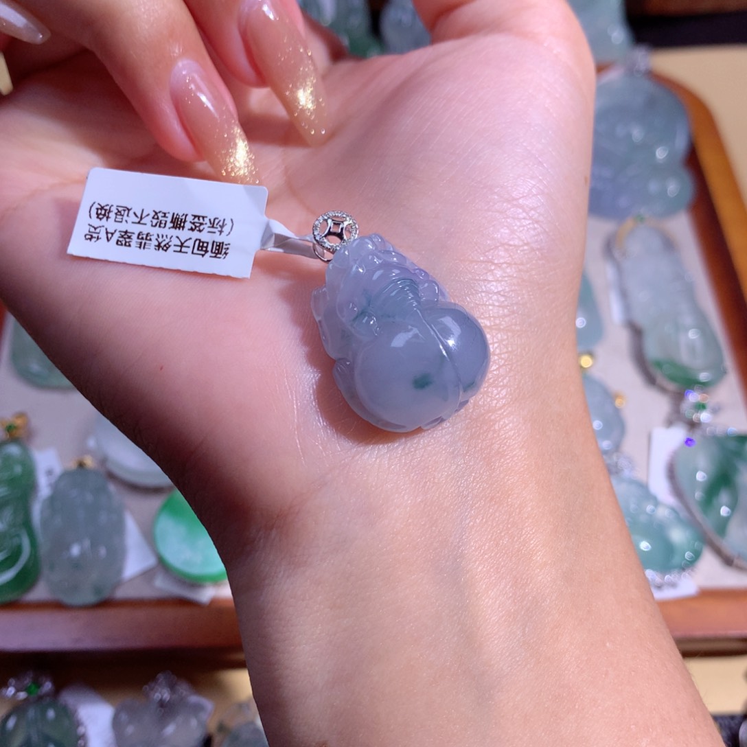 翡翠吊坠(不含链)18K金镶嵌