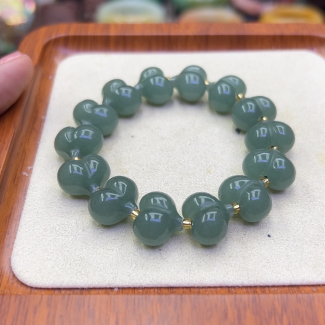 未镶嵌手镯石英岩玉