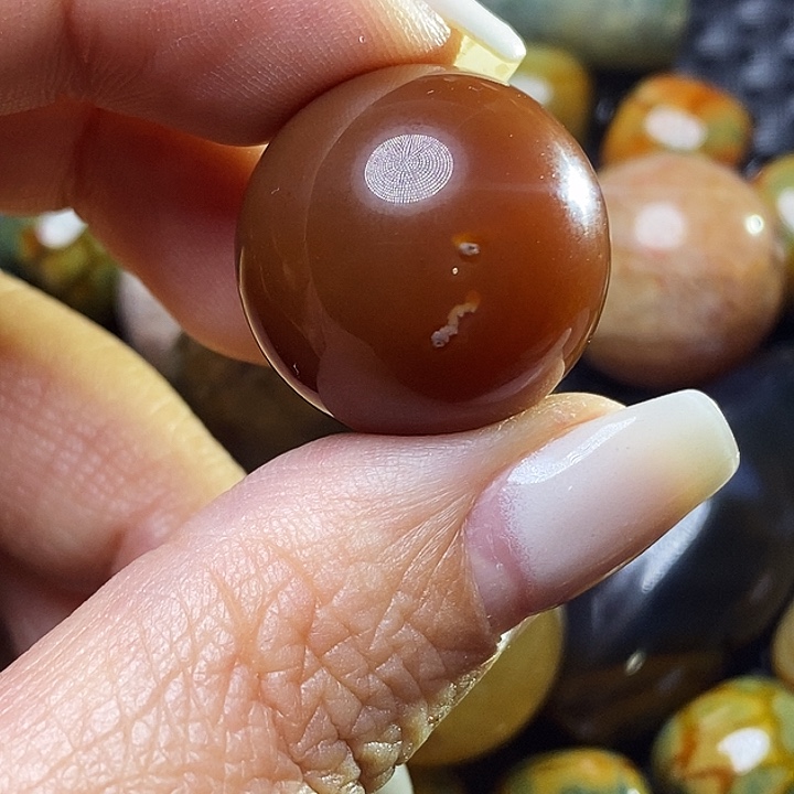 老***店玛瑙/玉髓未镶嵌颈饰