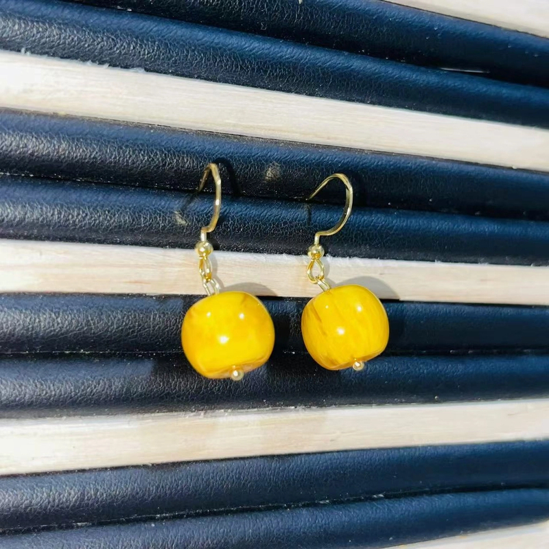 时尚百搭蜜蜡桶珠耳饰E01