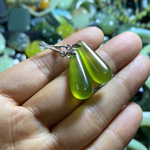 岫玉耳环未镶嵌一对