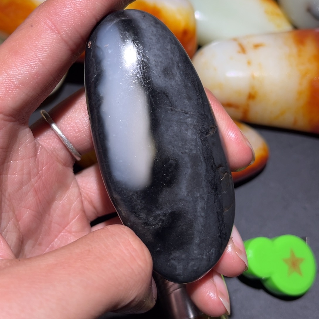 和田玉未镶嵌珠宝奇石