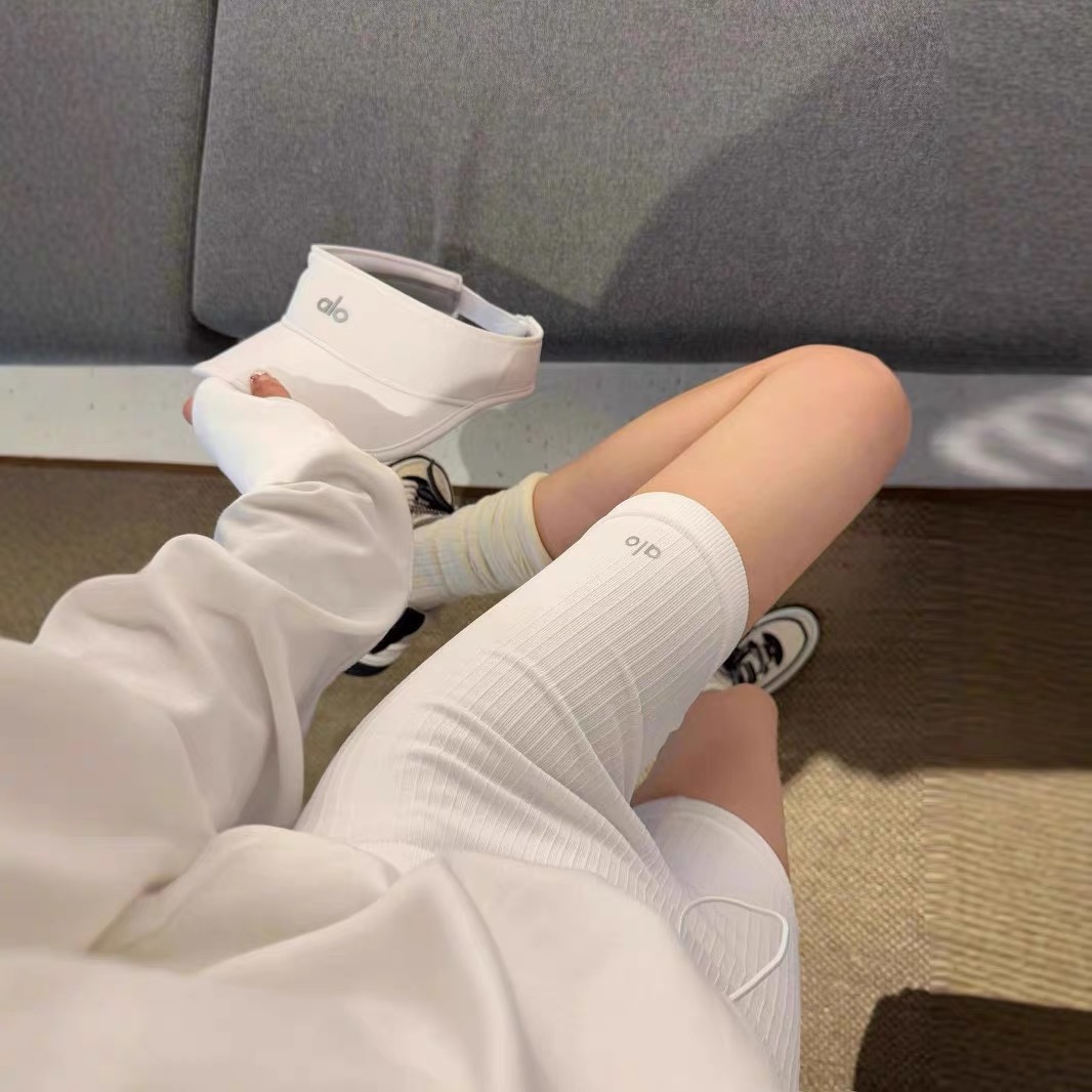 a/o新款白色瑜伽短裤骑行健身运动外穿竖条纹高腰防走光三分裤