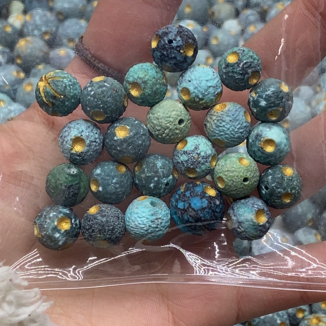 嘚****绿松石未镶嵌珠宝奇石