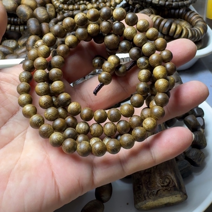 沉香手串维*乌身手串15克