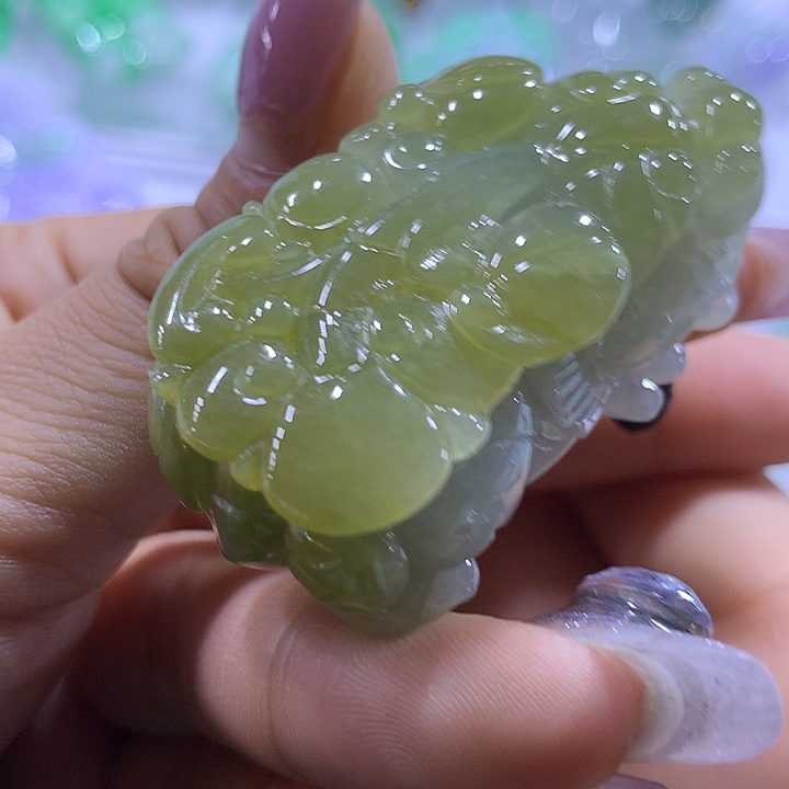 翡翠未镶嵌颈饰天然翡翠A货吊坠
