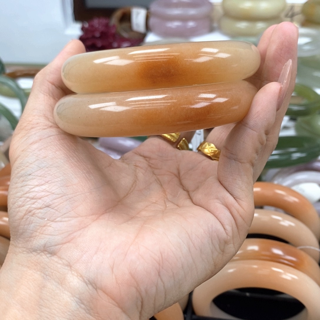 石英质玉手镯未镶嵌A***若