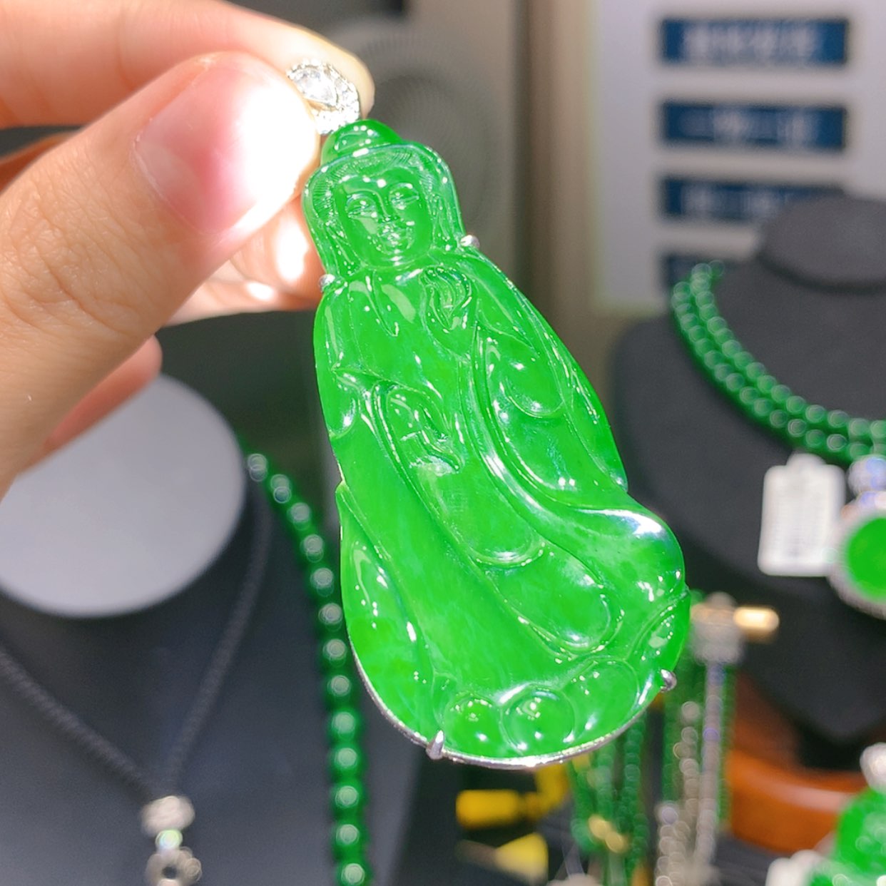 【闪购商品】颈饰银S925镶嵌翡翠4柒姐