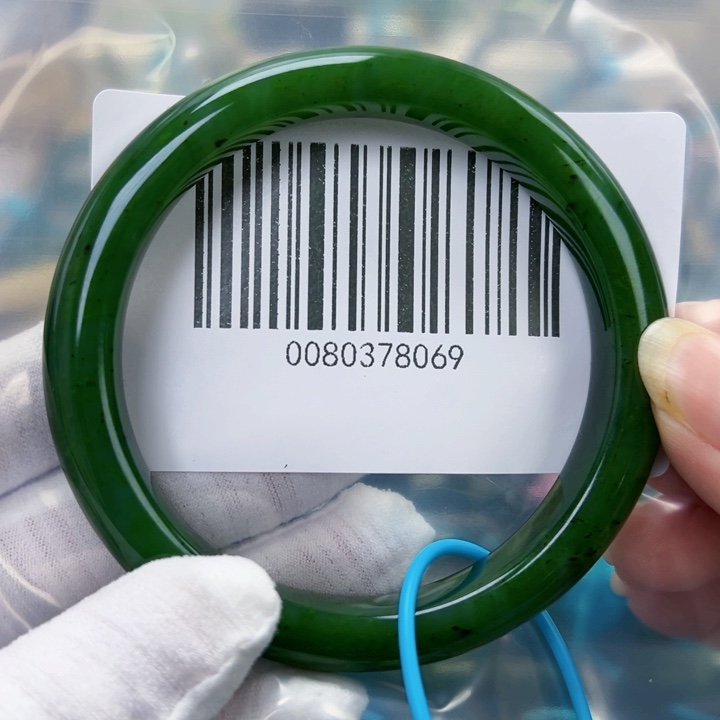 和田玉未镶嵌手镯微瑕63.5