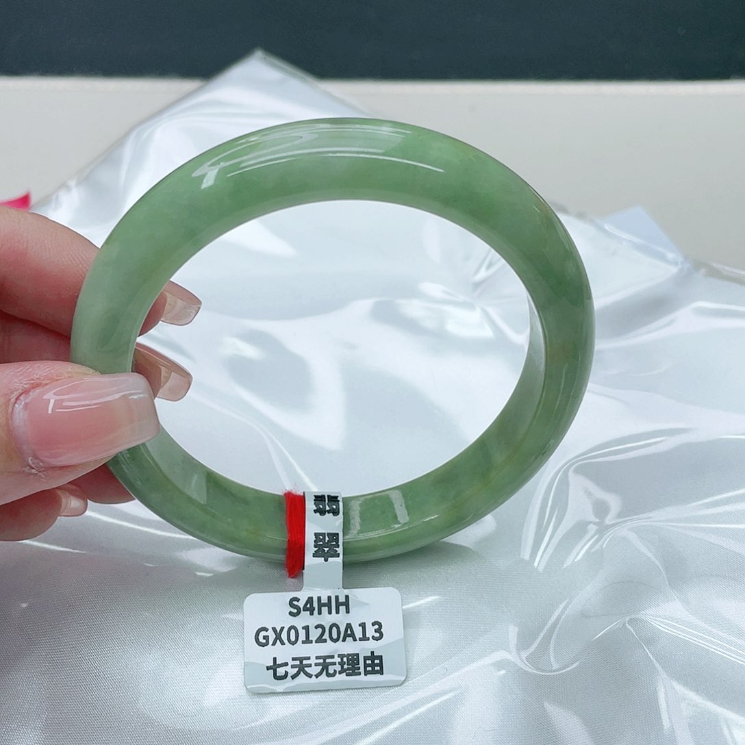 翡翠手镯未镶嵌正60.5