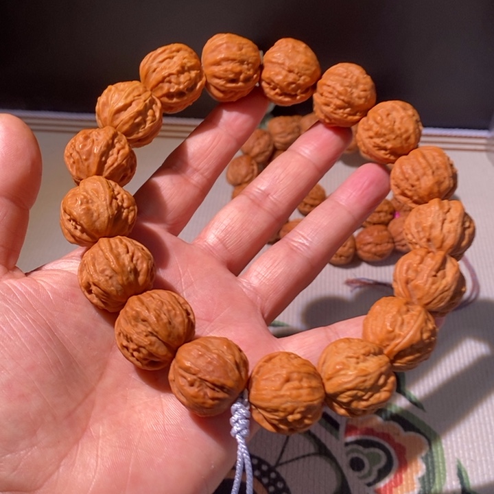 文玩核桃手串……7