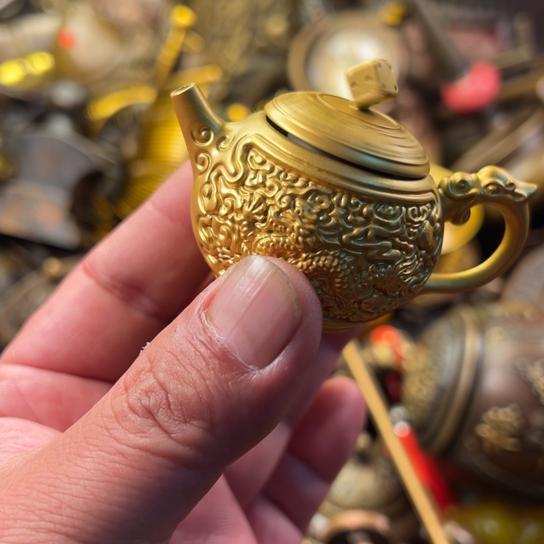 茶壶香炉铜器摆件