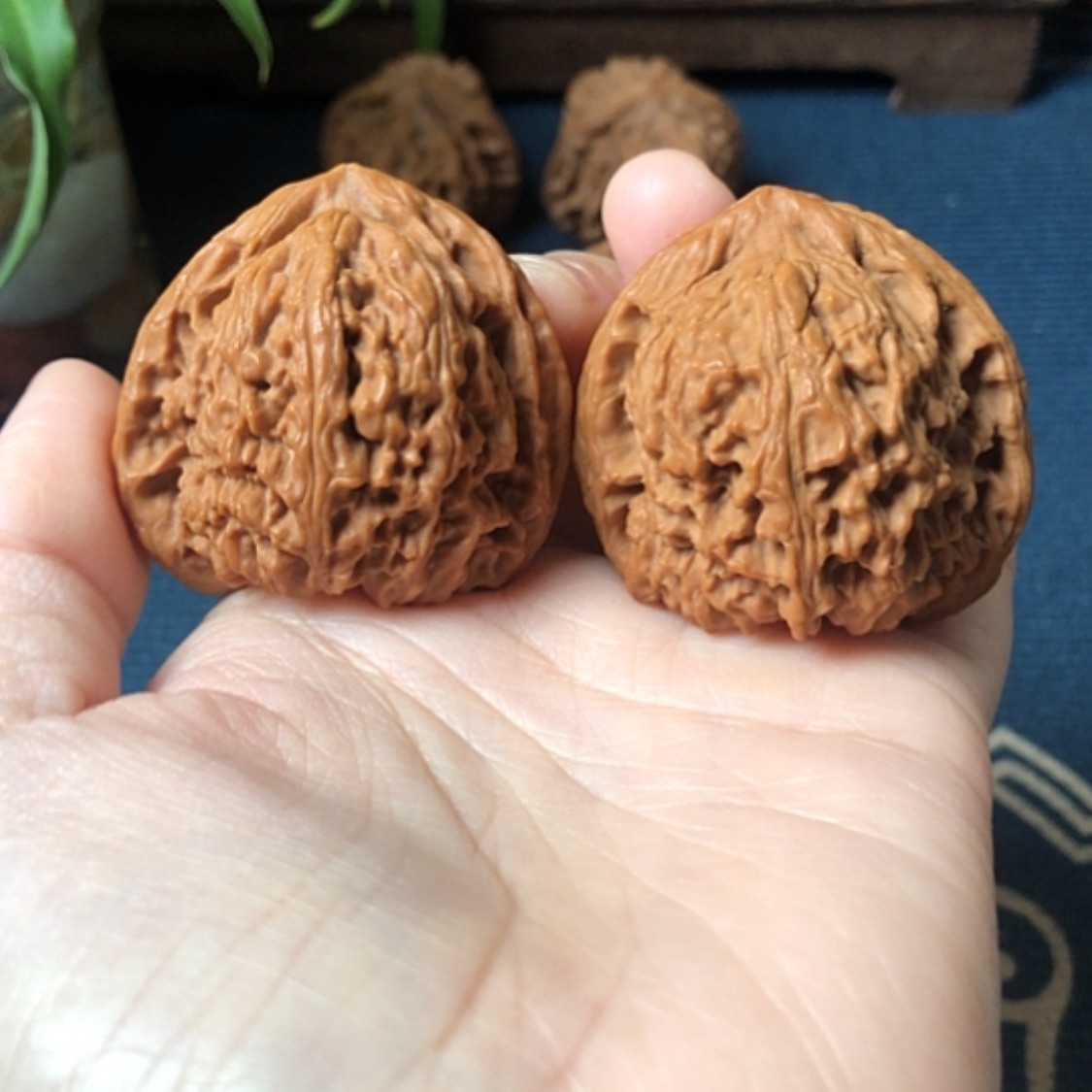 【闪购商品】文玩核桃把件南疆石