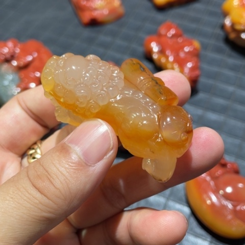 【闪购商品】未镶嵌石英质玉（黄龙玉）颈饰