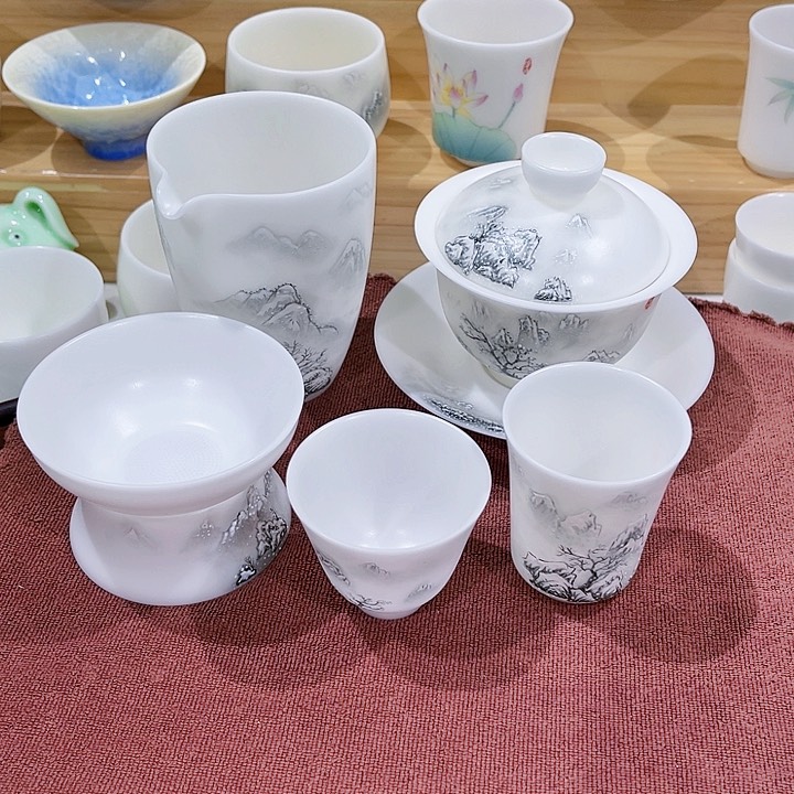 高冰素烧手绘山水墨画套装十一件套奔**牛