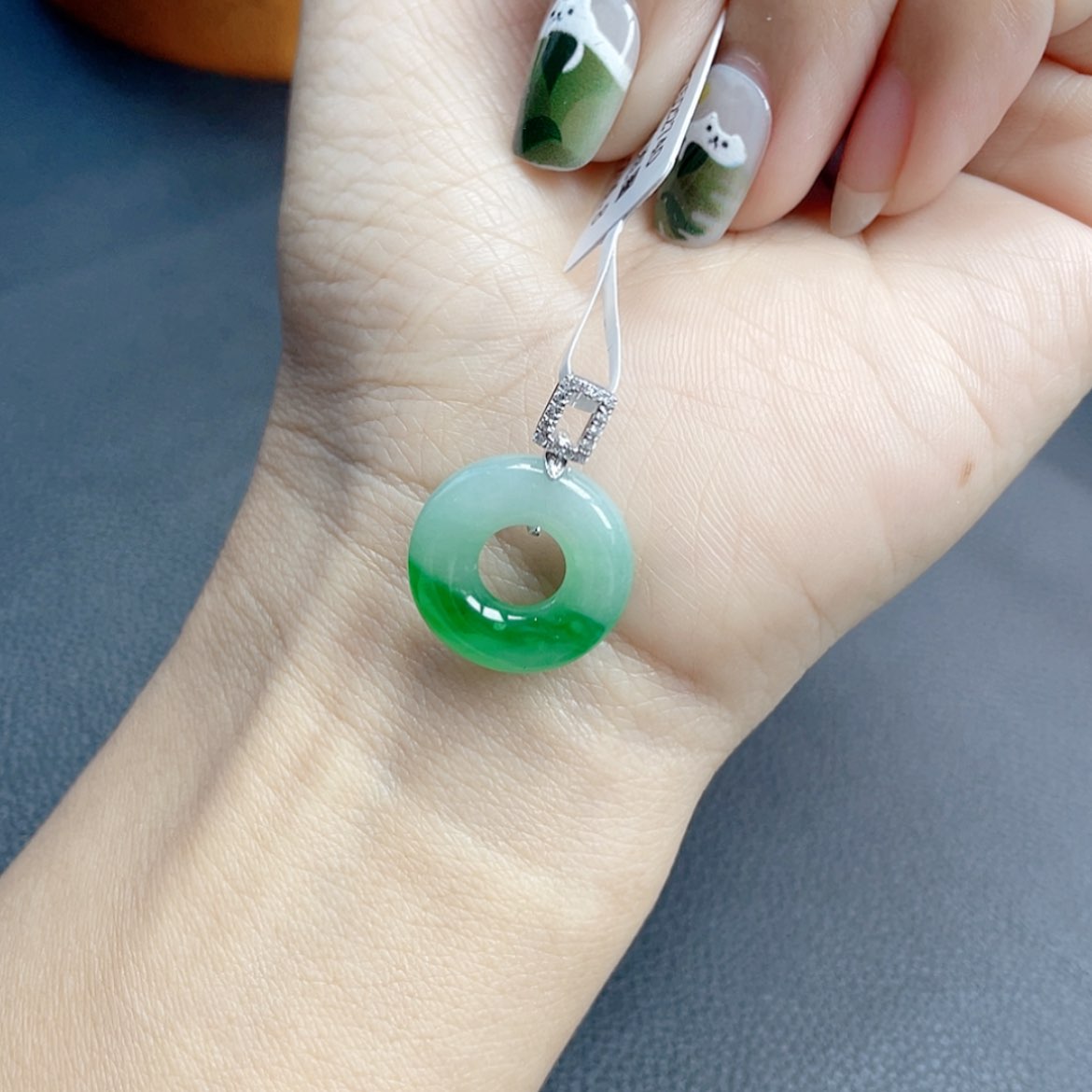 【闪购商品】翡翠颈饰18K金镶嵌62号 冰阳绿