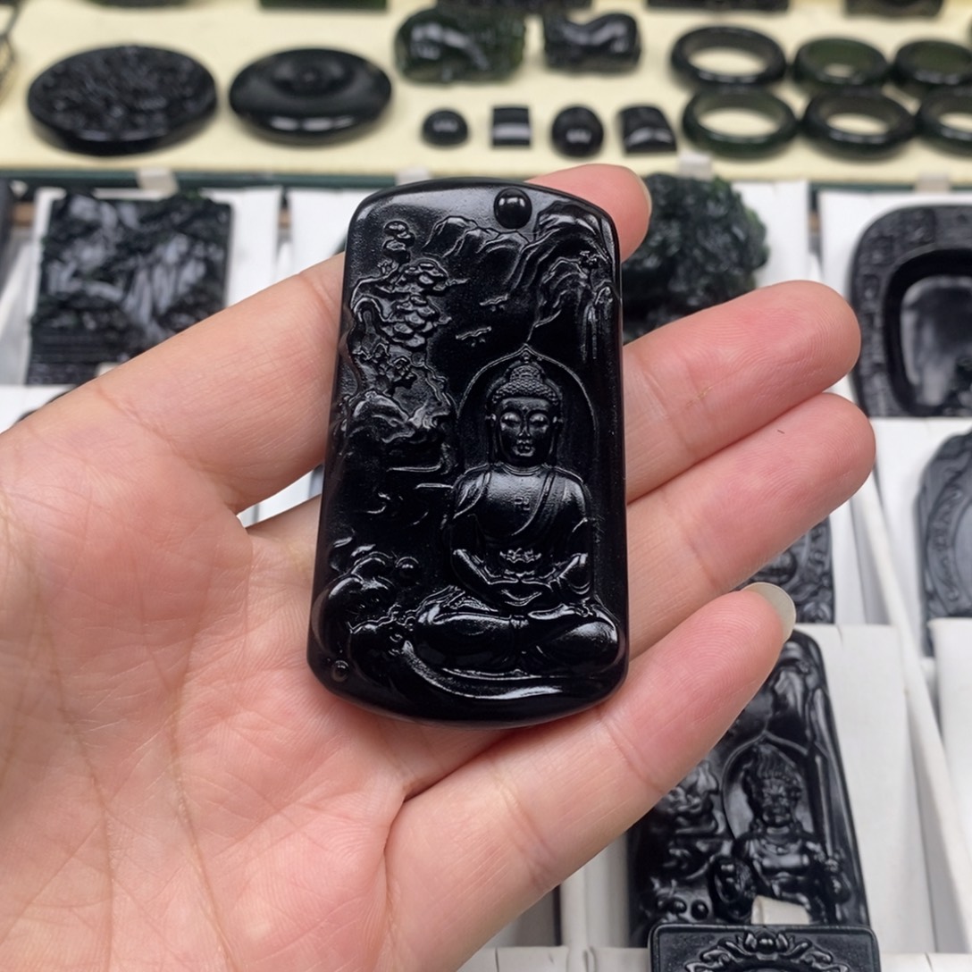 未镶嵌蛇纹石玉吊坠(不含链)