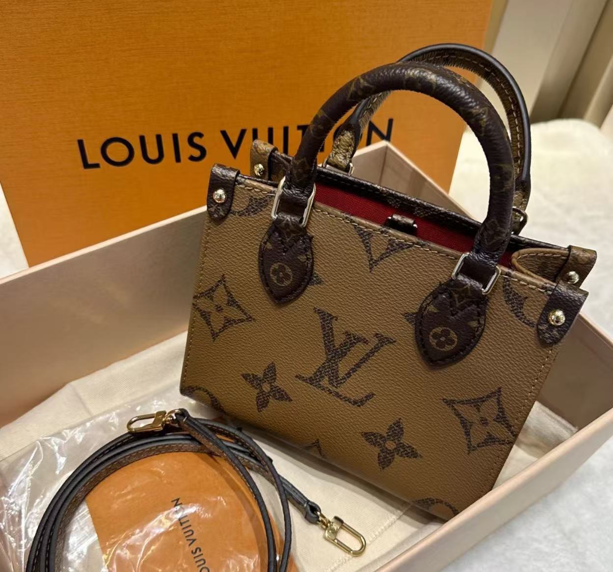 未使用 LouisVuitton/路易威登 经典onthegoBB单肩包/如意