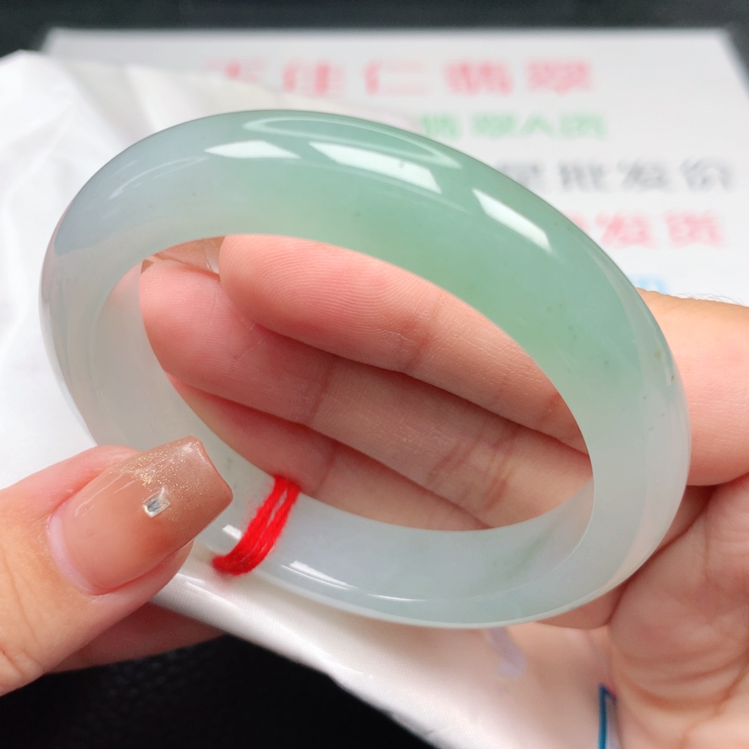 未镶嵌手镯翡翠54正圈 有种有色半山水