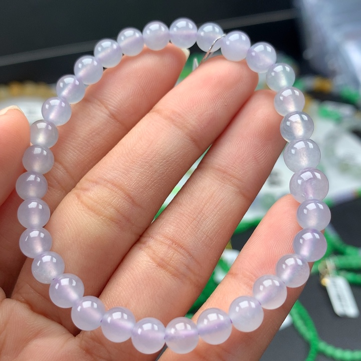 翡翠手镯未镶嵌卡