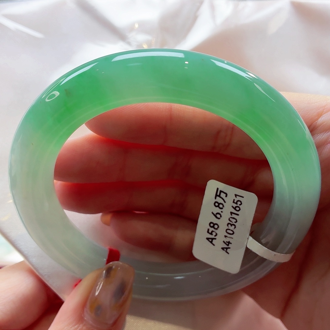 翡翠未镶嵌手镯（圆镯）22（25号）