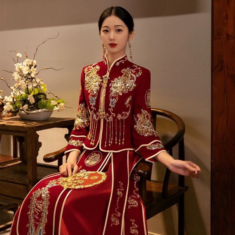 秀禾服新娘结婚礼服中式婚纱地铁牛仔嫁衣龙凤洋气褂敬裙子洞洞