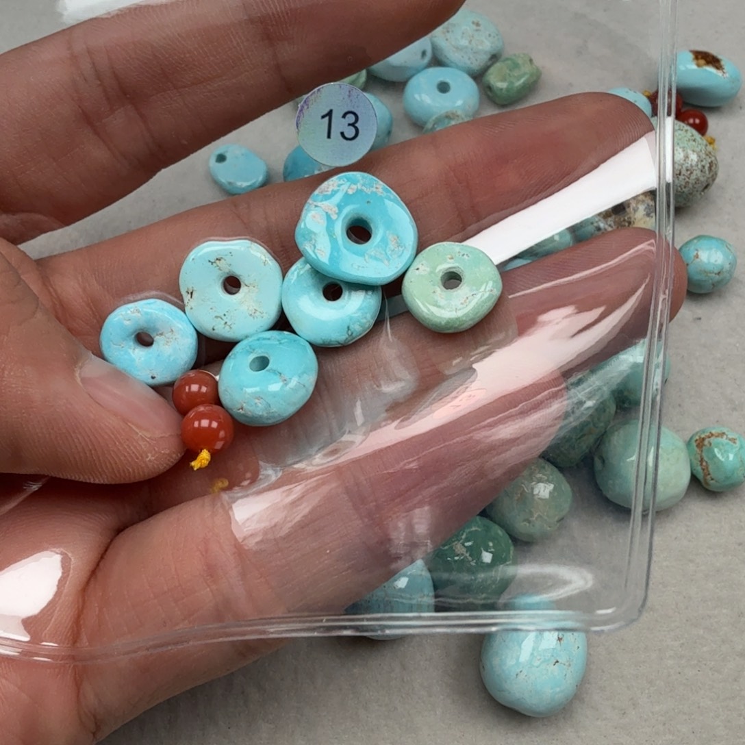 南红玛瑙未镶嵌珠宝奇石