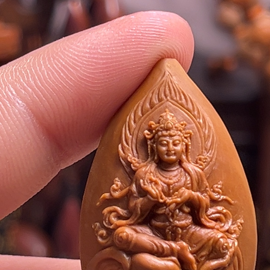 橄榄核吊坠悠**雨单颗普贤