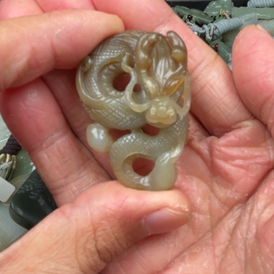 和田玉吊坠未镶嵌