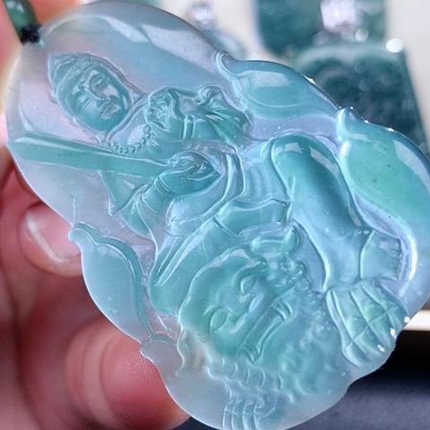 【闪购商品】翡翠颈饰未镶嵌天然翡翠