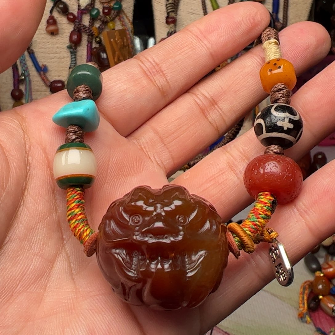 玛瑙/玉髓颈饰未镶嵌