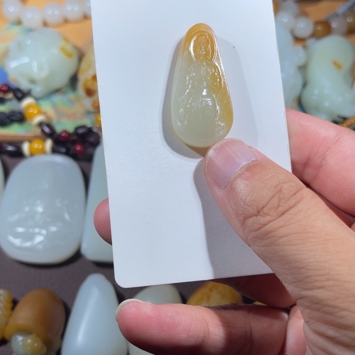 未镶嵌和田玉车挂