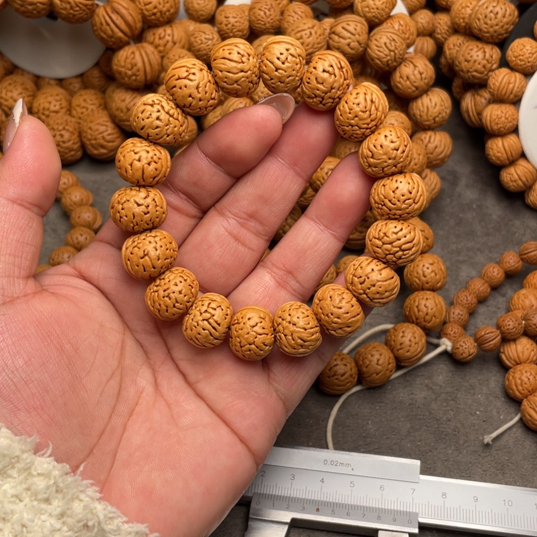 桃核手串树王纽扣闪55